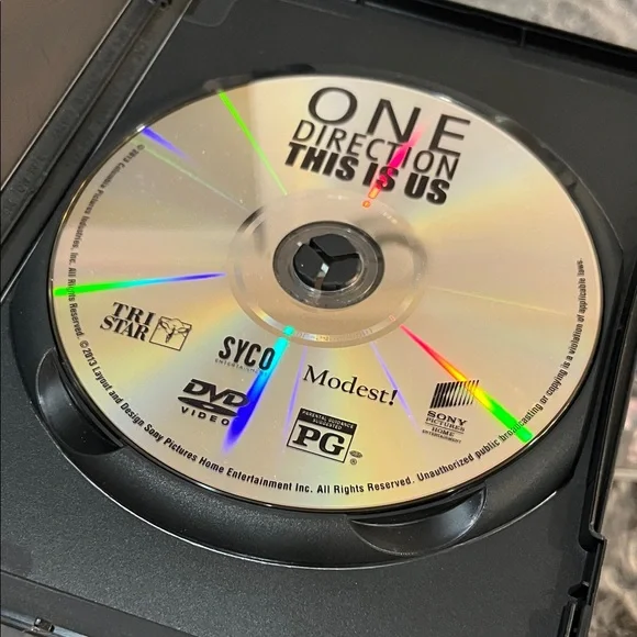 One Direction DVD Set - Picture 4 of 5